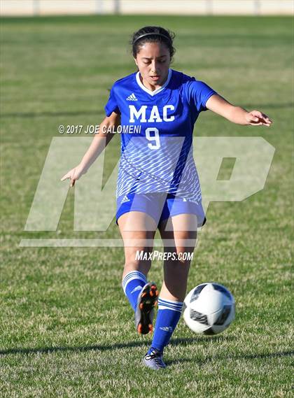 Thumbnail 3 in MacArthur [Douglas] vs Lee [Robert E.] photogallery.