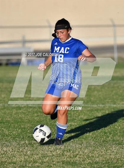 Thumbnail 1 in MacArthur [Douglas] vs Lee [Robert E.] photogallery.