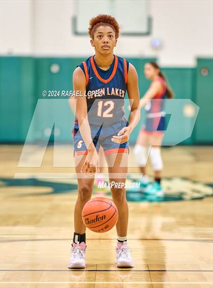 Thumbnail 3 in Seven Lakes vs. Iowa Colony (McDonald's Texas Invitational) photogallery.
