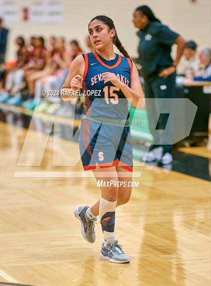 Thumbnail 2 in Seven Lakes vs. Iowa Colony (McDonald's Texas Invitational) photogallery.