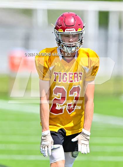 Thumbnail 1 in Alexandria-Monroe vs Winchester Community (Grant County Scrimmage) photogallery.