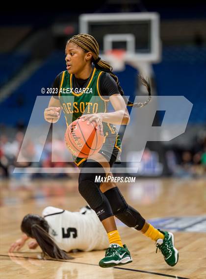 Thumbnail 3 in Clark vs desoto (UIL 6A Basketball State final) photogallery.