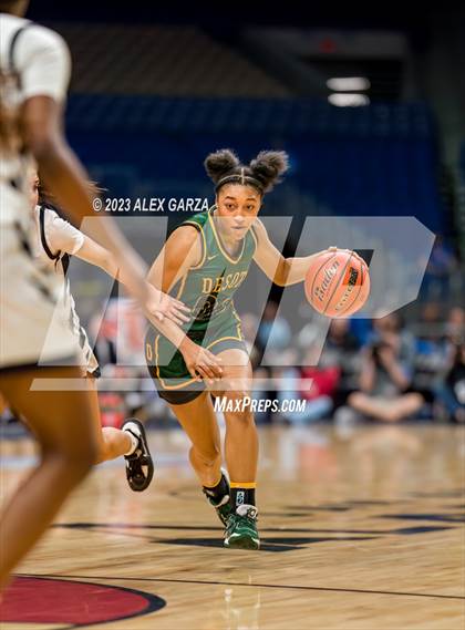 Thumbnail 3 in Clark vs desoto (UIL 6A Basketball State final) photogallery.