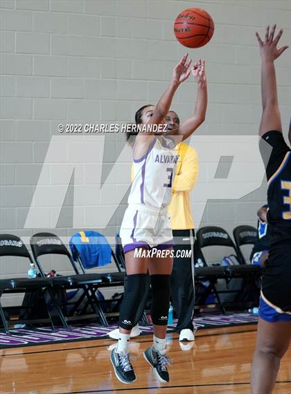 Thumbnail 1 in Washington vs. Alvarado (Aggieland Invitational) photogallery.