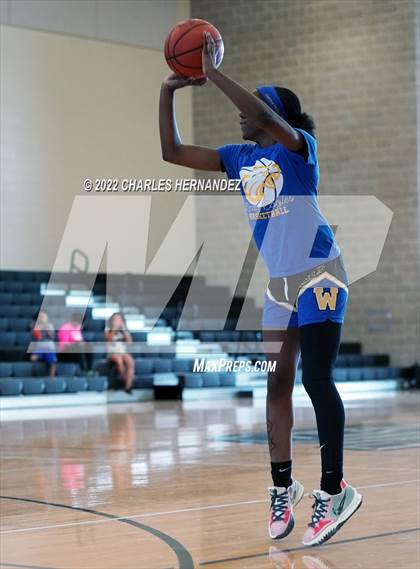 Thumbnail 2 in Washington vs. Alvarado (Aggieland Invitational) photogallery.