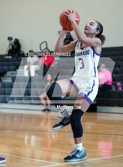 Thumbnail 2 in Washington vs. Alvarado (Aggieland Invitational) photogallery.