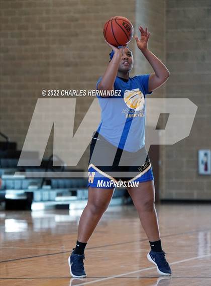 Thumbnail 3 in Washington vs. Alvarado (Aggieland Invitational) photogallery.