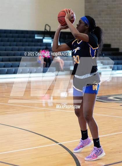 Thumbnail 3 in Washington vs. Alvarado (Aggieland Invitational) photogallery.
