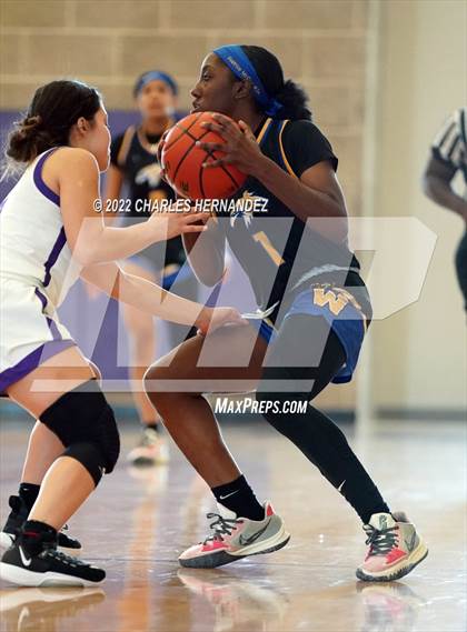Thumbnail 2 in Washington vs. Alvarado (Aggieland Invitational) photogallery.