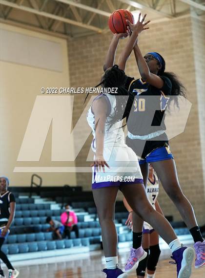 Thumbnail 1 in Washington vs. Alvarado (Aggieland Invitational) photogallery.