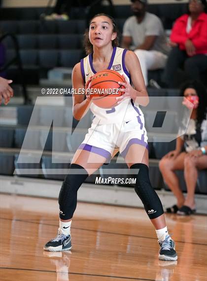 Thumbnail 1 in Washington vs. Alvarado (Aggieland Invitational) photogallery.