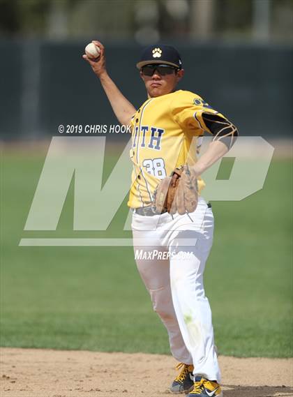 Thumbnail 3 in Catalina Foothills vs. Faith Christian (Lancer Classsic) photogallery.