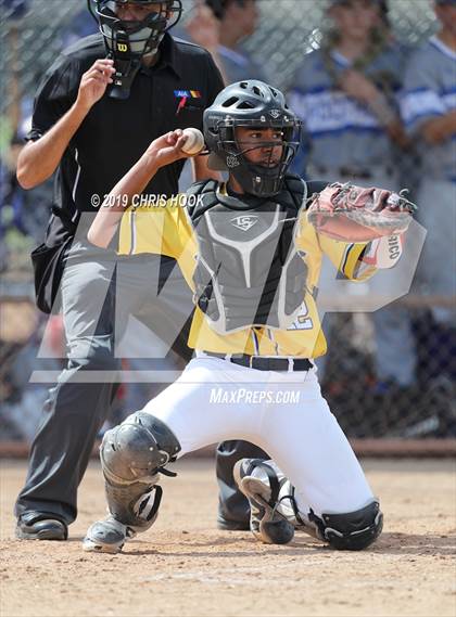 Thumbnail 2 in Catalina Foothills vs. Faith Christian (Lancer Classsic) photogallery.