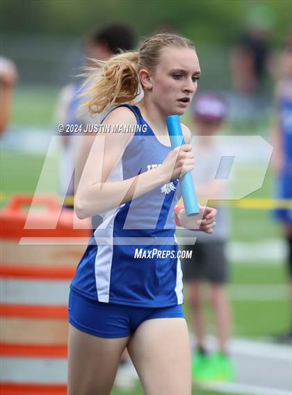Thumbnail 3 in AAA 3A Region 7 Sr. District Meet photogallery.