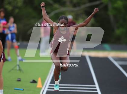 Thumbnail 2 in AAA 3A Region 7 Sr. District Meet photogallery.