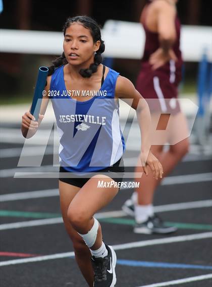 Thumbnail 1 in AAA 3A Region 7 Sr. District Meet photogallery.