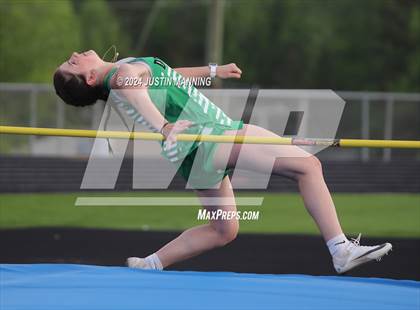 Thumbnail 1 in AAA 3A Region 7 Sr. District Meet photogallery.