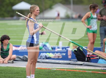 Thumbnail 1 in AAA 3A Region 7 Sr. District Meet photogallery.