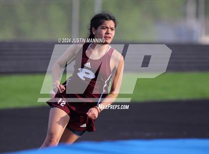 Thumbnail 3 in AAA 3A Region 7 Sr. District Meet photogallery.