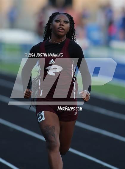 Thumbnail 1 in AAA 3A Region 7 Sr. District Meet photogallery.