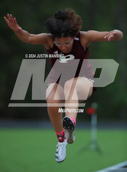 Thumbnail 2 in AAA 3A Region 7 Sr. District Meet photogallery.