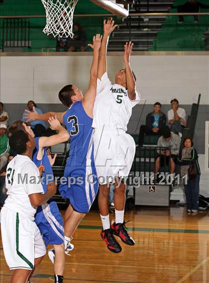 Thumbnail 2 in San Marino vs. St. Monica (Tip-Off Classic) photogallery.
