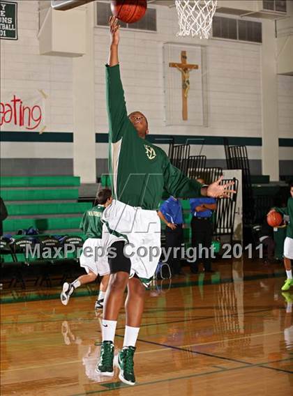 Thumbnail 2 in San Marino vs. St. Monica (Tip-Off Classic) photogallery.