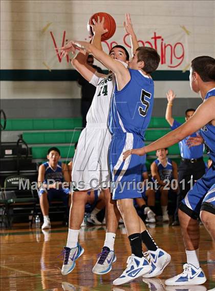 Thumbnail 2 in San Marino vs. St. Monica (Tip-Off Classic) photogallery.