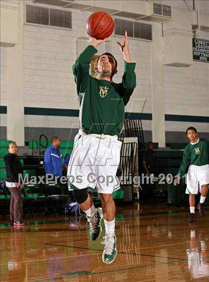 Thumbnail 2 in San Marino vs. St. Monica (Tip-Off Classic) photogallery.