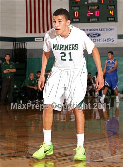 Thumbnail 2 in San Marino vs. St. Monica (Tip-Off Classic) photogallery.