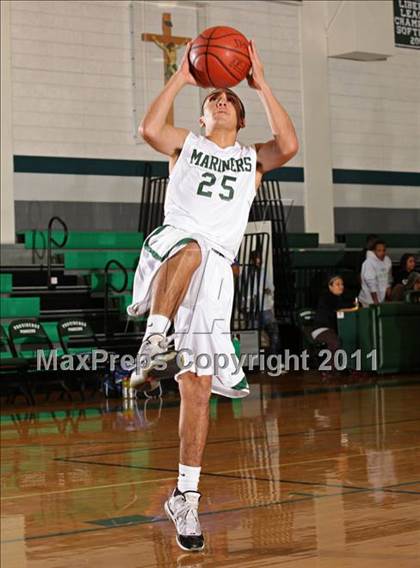 Thumbnail 1 in San Marino vs. St. Monica (Tip-Off Classic) photogallery.