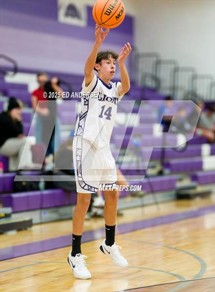 Thumbnail 3 in JV: Coleville @ Yerington (Scrimmage) photogallery.
