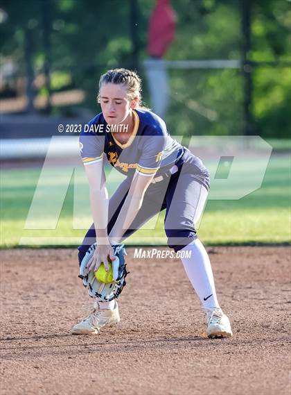 Thumbnail 1 in Regina @ Assumption photogallery.