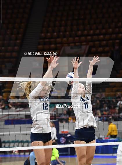 Thumbnail 3 in Valor Christian vs.Rampart  (CHSAA 5A Quarter-Final) photogallery.