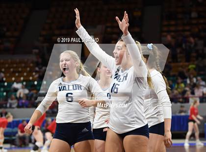 Thumbnail 3 in Valor Christian vs.Rampart  (CHSAA 5A Quarter-Final) photogallery.