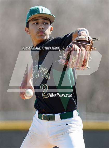Thumbnail 3 in DeSoto vs. Haltom photogallery.