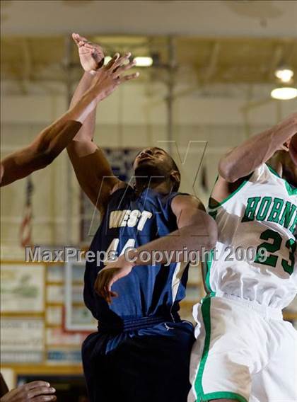 Thumbnail 2 in West @ Lincoln (Modesto Christian Holiday Hoops)  photogallery.