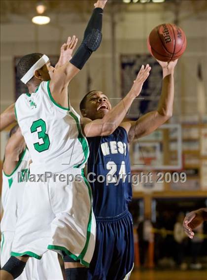 Thumbnail 3 in West @ Lincoln (Modesto Christian Holiday Hoops)  photogallery.