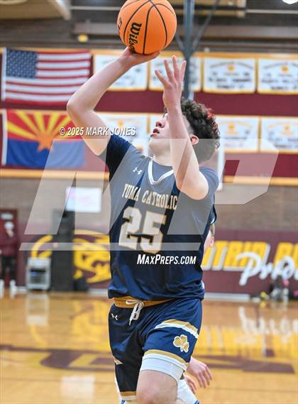 Thumbnail 3 in Valley Christian vs. Yuma Catholic (AIA Copper Semifinal) photogallery.