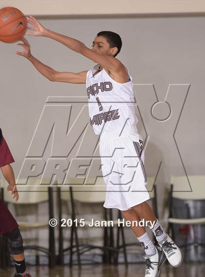 Thumbnail 2 in La Quinta vs. Rancho Mirage (MaxPreps Holiday Classic) photogallery.