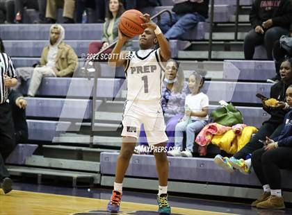 Thumbnail 3 in Columbus Academy vs. Harvest Prep (OHSAA D3 District Semifinal) photogallery.
