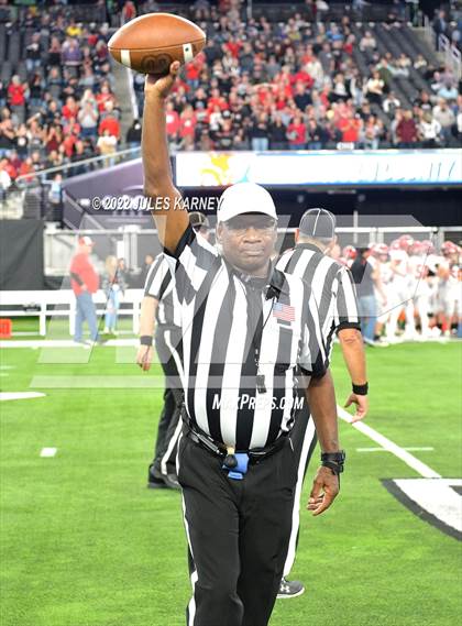 Thumbnail 3 in Lincoln County vs The Meadows (NIAA 2A State Finals) photogallery.
