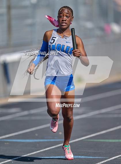 Thumbnail 2 in Lamar CISD Relays (4x200M) photogallery.