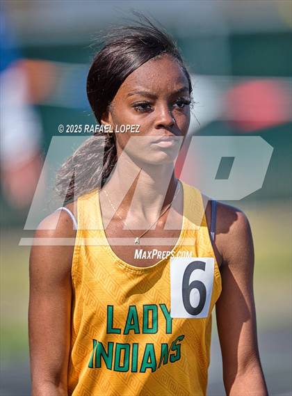 Thumbnail 2 in Lamar CISD Relays (4x200M) photogallery.