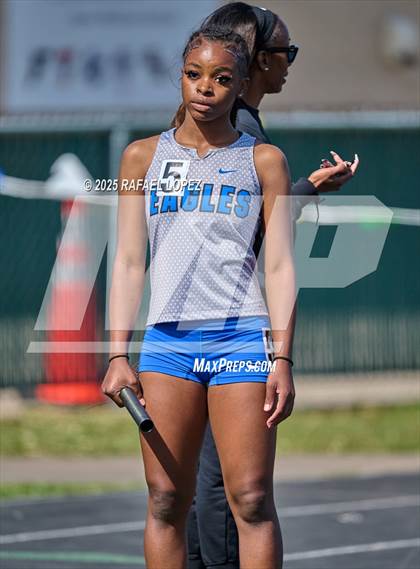 Thumbnail 3 in Lamar CISD Relays (4x200M) photogallery.