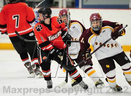 Thumbnail 3 in Ridgefield vs. South Windsor photogallery.