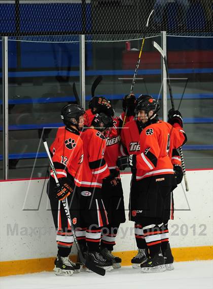 Thumbnail 3 in Ridgefield vs. South Windsor photogallery.