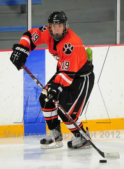 Thumbnail 1 in Ridgefield vs. South Windsor photogallery.