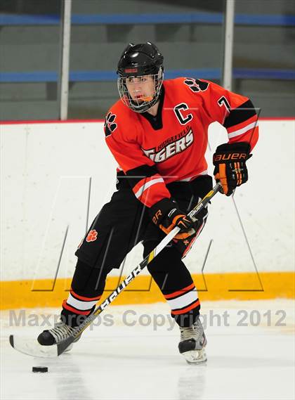 Thumbnail 2 in Ridgefield vs. South Windsor photogallery.