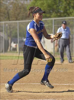 Thumbnail 2 in Rocklin vs. Del Campo (Folsom Bulldog Classic) photogallery.